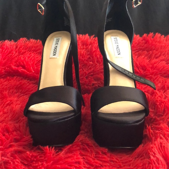 Steve Madden heels - Picture 2 of 7